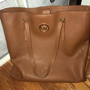 Michael Kors Medium Tote